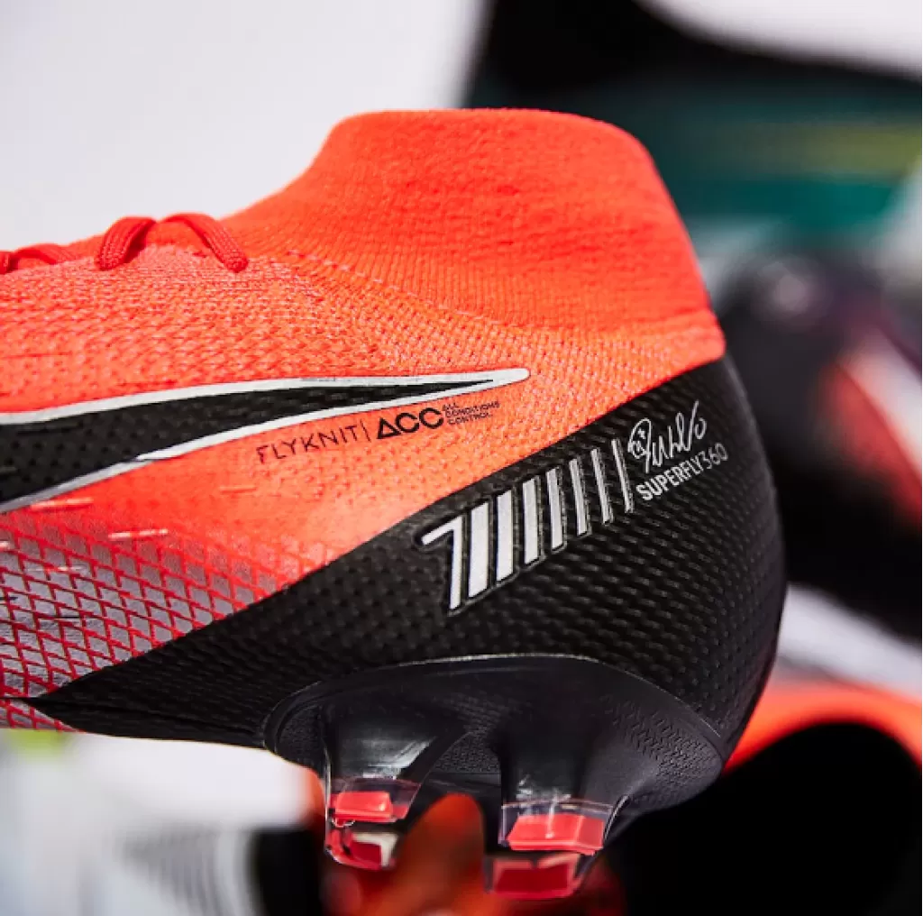 Бутсы профессиональные Nike Mercurial Superfly VI DF CR7 FG